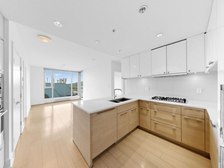 Property Photo: 1188 Pinetree Way 1801 BC V3B 0K9