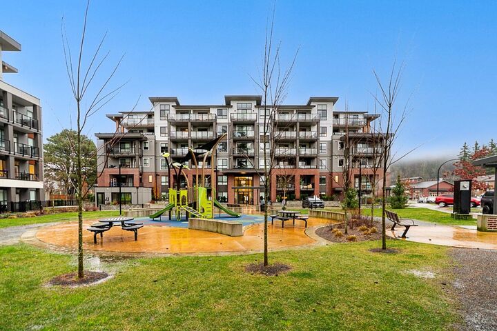 45511 Campus Drive 307 — photo 1