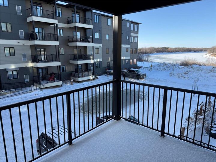 Property Photo: 1926 St Mary'S Road MB R2N 0K6