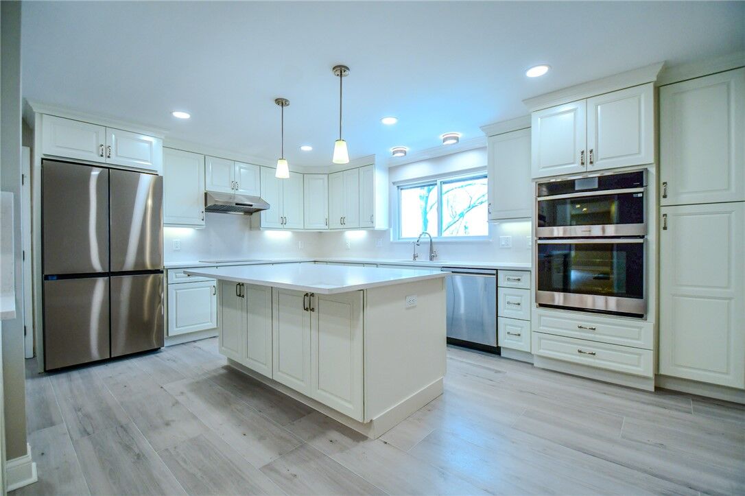 Property Photo:  121 E Schantz Avenue 3  OH 45409 