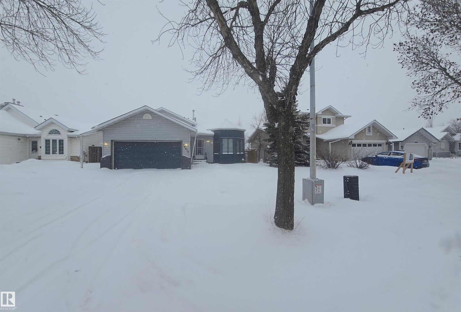 Property Photo:  16815 91 Street NW  AB T5Z 2W7 