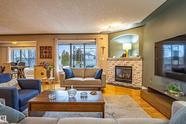 Property Photo: 2721 Miles Place SW AB T6W 0B3