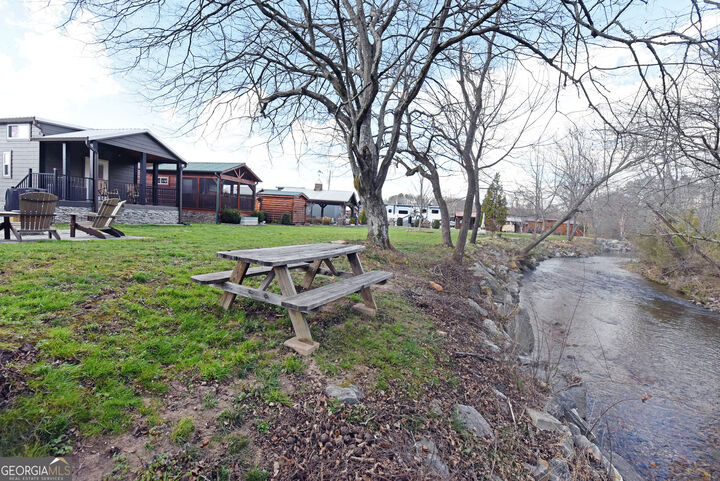 Property Photo: 435 Golden Nugget GA 30512