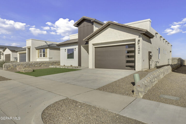 Property Photo: 1404 Harlan Point Place TX 79928