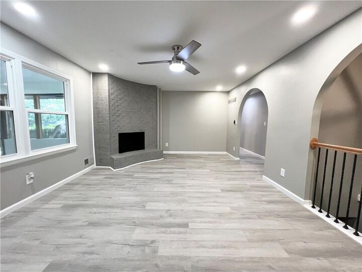 Property Photo:  718 Mulberry Street NE  MO 64086 