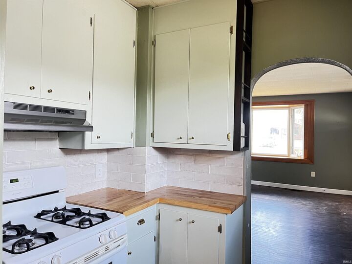 Property Photo:  7101 Baer Road  IN 46809 