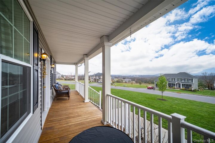 Property Photo:  64 Fox Hill Run  NY 12575 