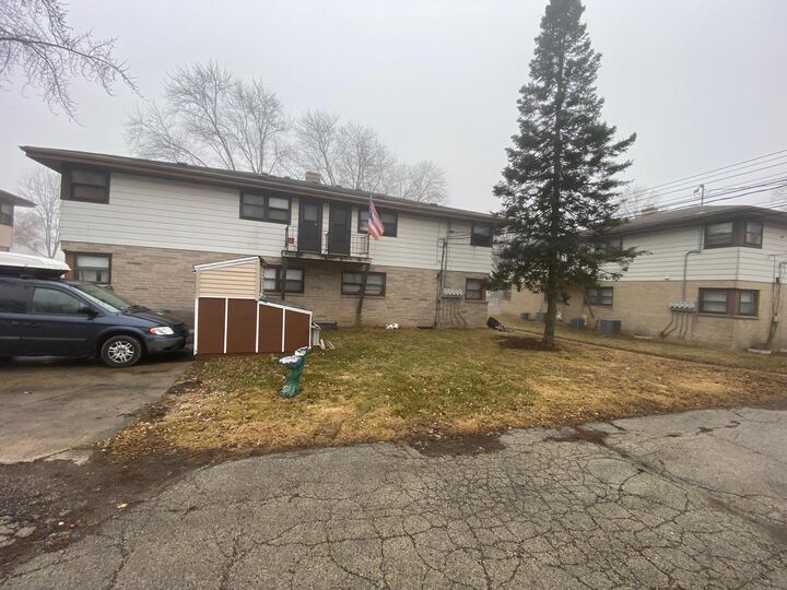 Property Photo:  2936 W Parnell Ave  WI 53221 