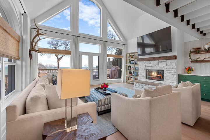 Property Photo: 2202 N Terrace Ave WI 53202