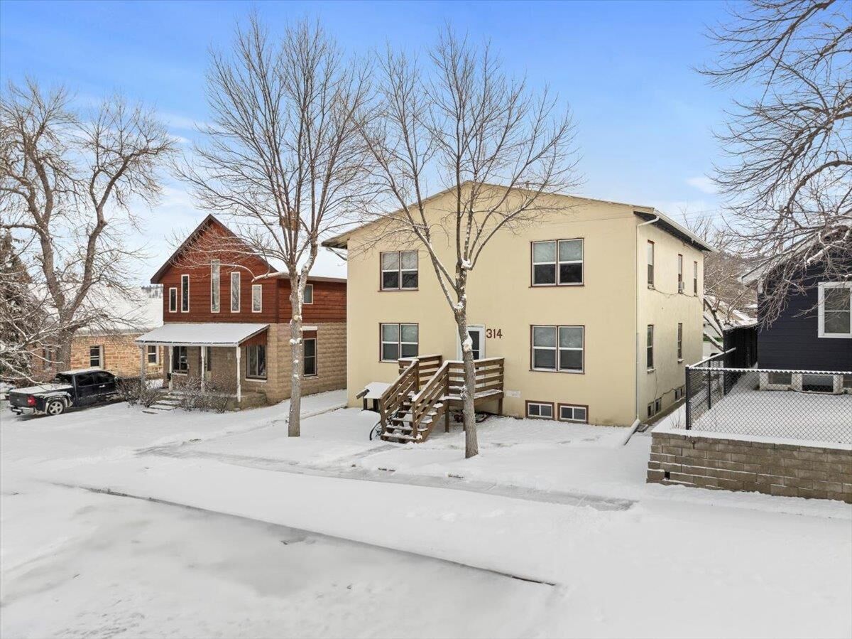 Property Photo: 314 5th Street SD 57783
