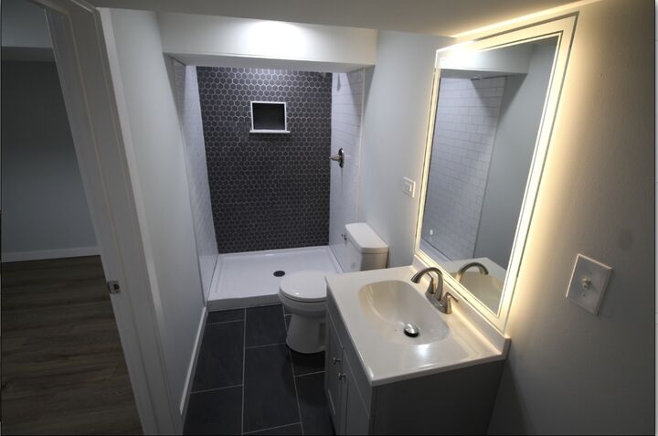 Property Photo:  8051 S Yale Avenue  IL 60620 