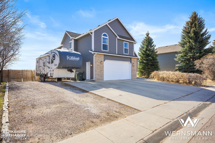 Property Photo:  1105 Beaver Dr -  WY 82718 
