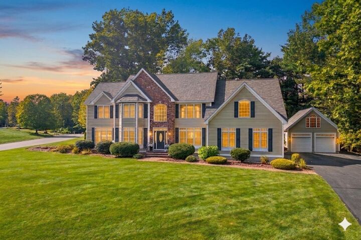 Property Photo:  20 Hancock Road  NH 03087 