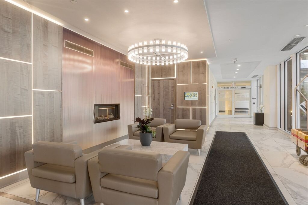 Property Photo:  8 Museum Way 827  MA 02141 