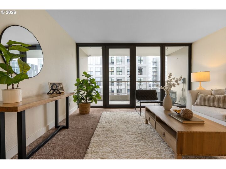 Property Photo: 255 SW Harrison St 14B OR 97201