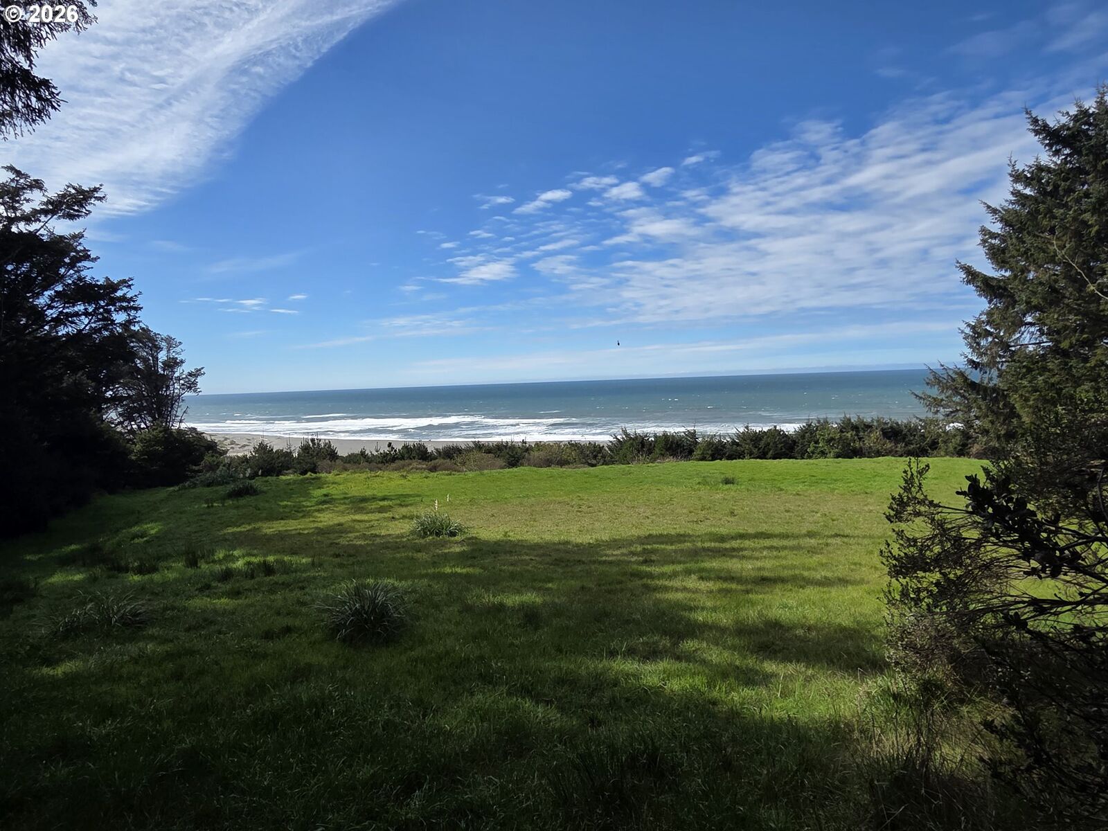 Property Photo: 94440 Linda Ln 600 OR 97444