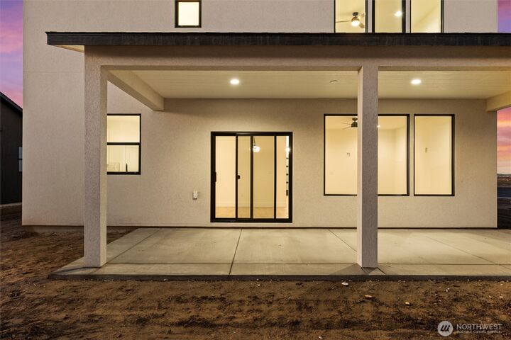 Property Photo: 722 N Street NE WA 98848