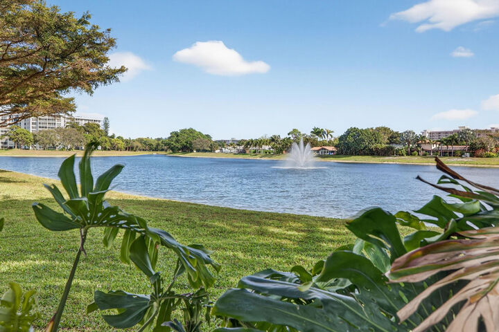 Property Photo:  3200 N Course Lane 116  FL 33069 