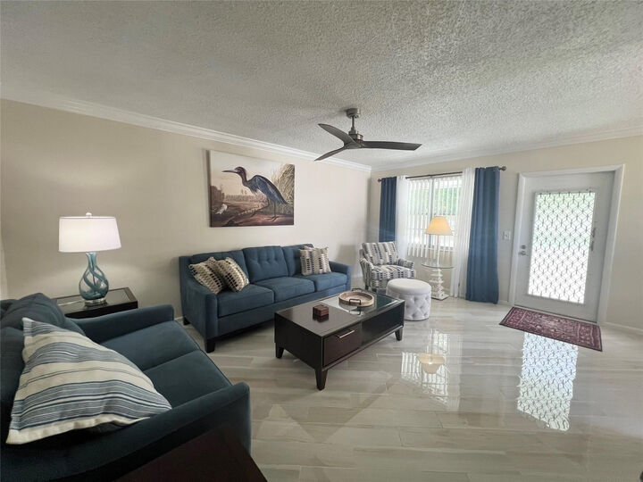Property Photo:  304 Oakridge Q 304  FL 33442 
