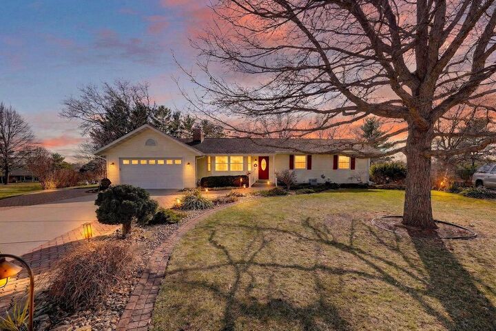 Property Photo:  3506 Greendale Court  WI 53546 