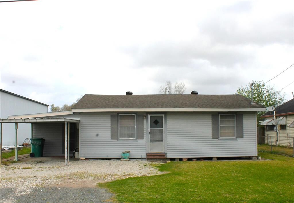 Property Photo:  613 Lebleu Road  LA 70607 