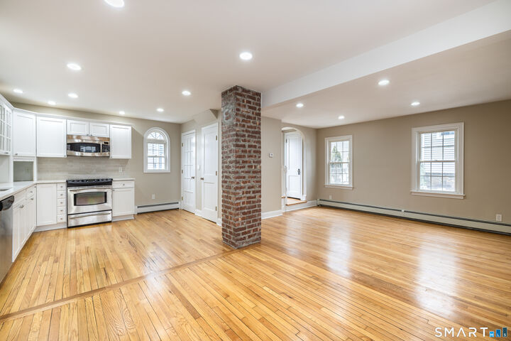 Property Photo:  191 Anson Street  CT 06614 