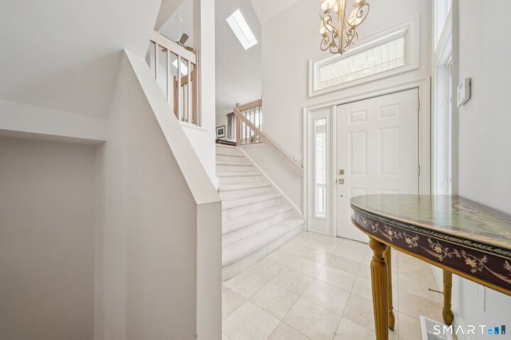 Property Photo:  11 Boulevard Drive 9-36  CT 06810 