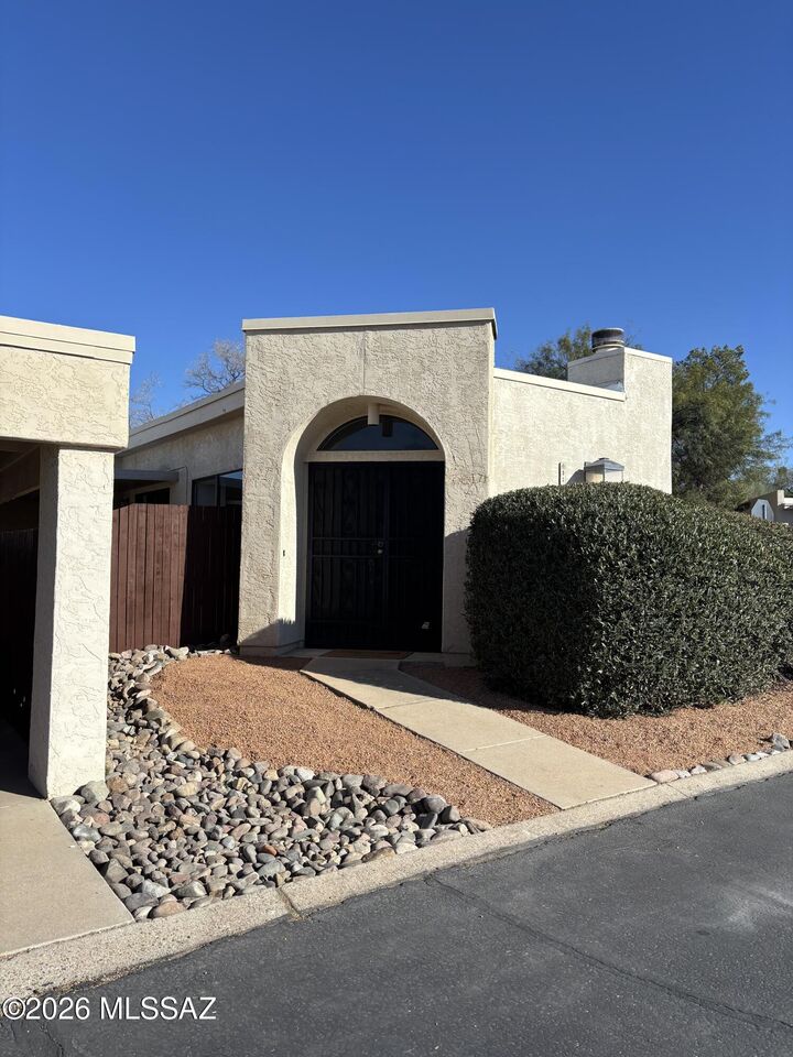 Property Photo:  3242 N Glen Creek Drive  AZ 85712 