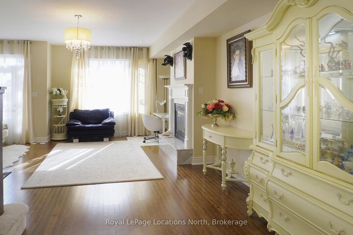 Property Photo: 11 Wally Drive ON L9Z 0E4
