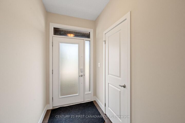 Property Photo: 1960 Dalmagarry Road 195 ON N6G 0T8