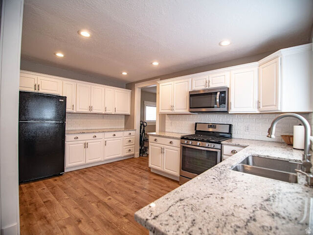 Property Photo: 141 Garden Rd UT 84520