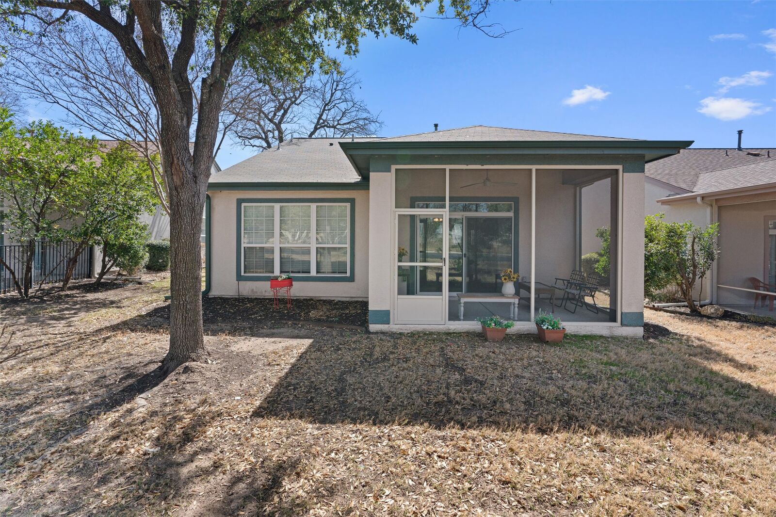 Property Photo:  225 Winter Drive  TX 78633 