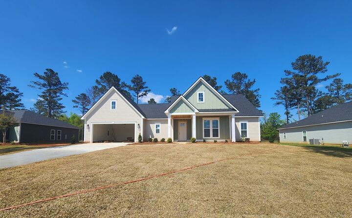 Property Photo:  329 Willow Oak Loop  GA 31763 