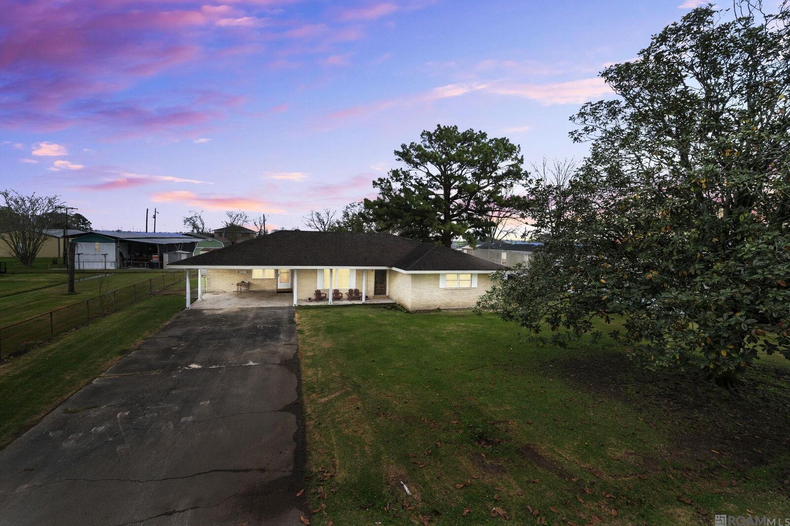 Property Photo:  25525 Summer St  LA 70764 