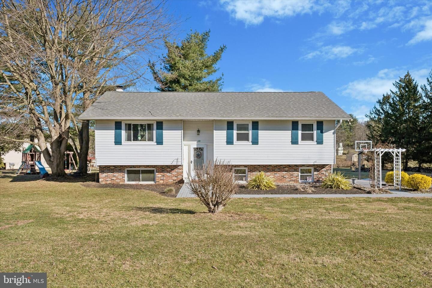 Property Photo:  210 Valley Green Drive  PA 19320 