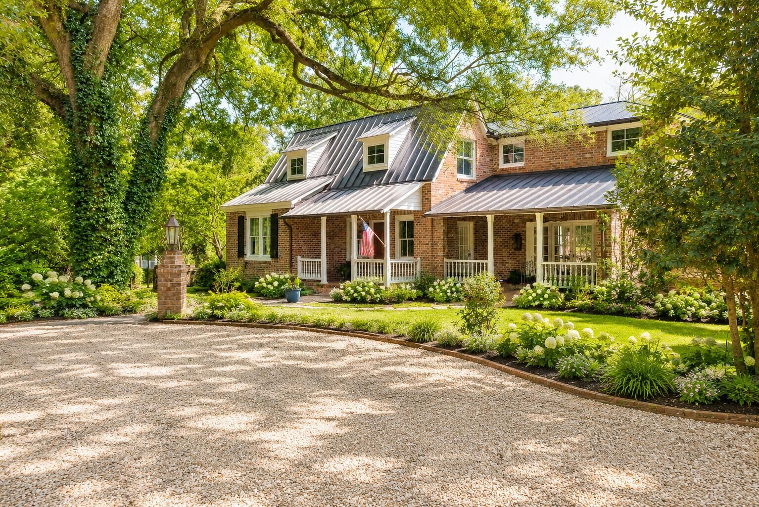 Property Photo: 100 W Walker Drive SC 29483
