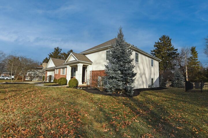 Property Photo:  3418 Sunningdale Way  OH 43221 