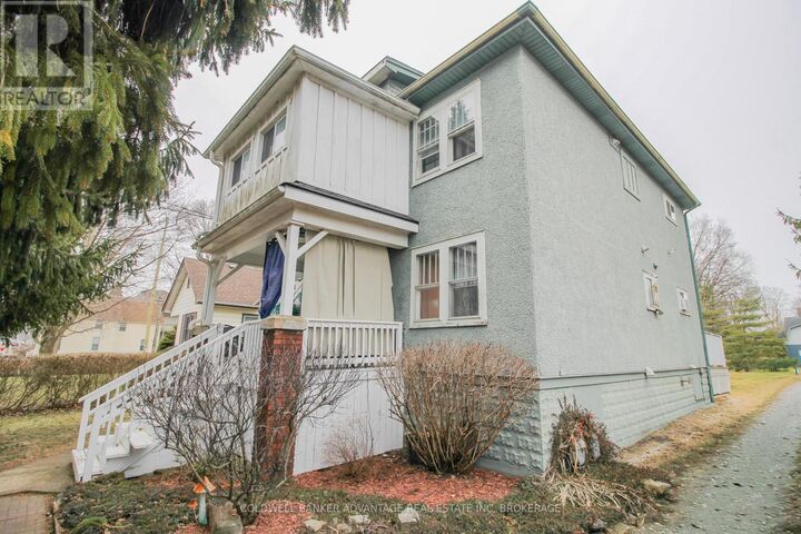 Property Photo:  86 Adelaide Street  ON L3K 2W5 