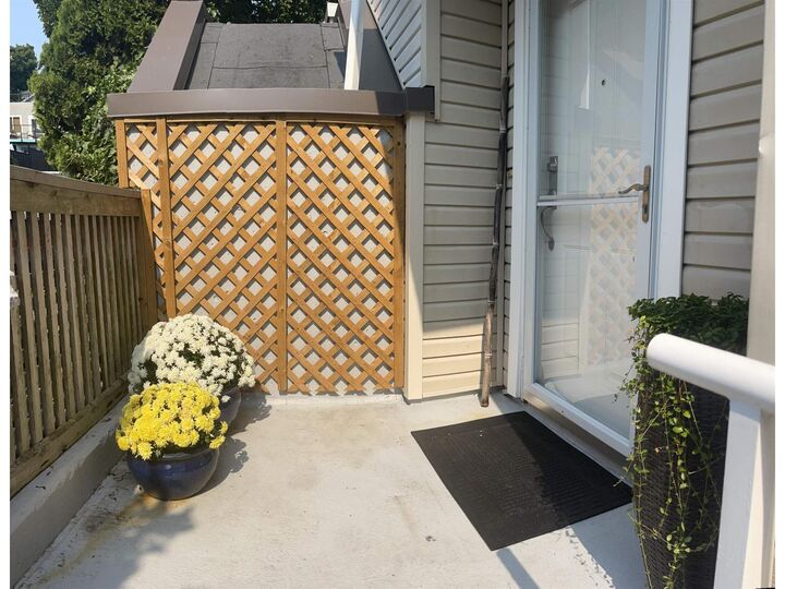 Property Photo:  1169 Vidal Street 8  BC V4B 3T4 