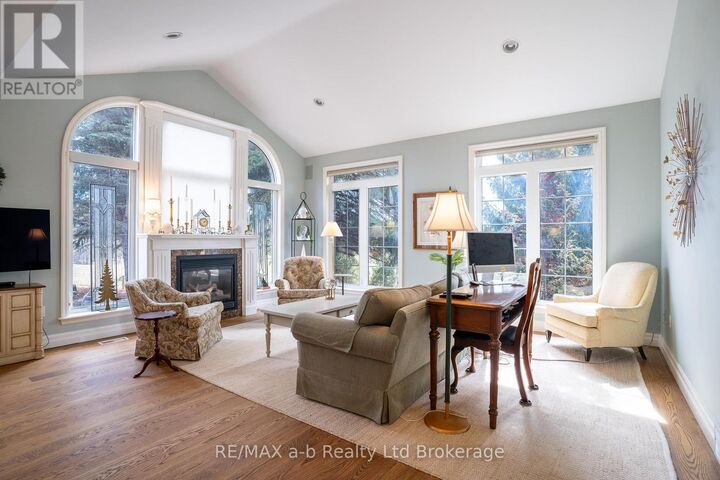 Property Photo: 15 Otterview Drive ON N0J 1R0