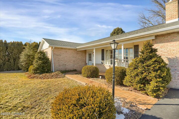 Property Photo:  1045 High Street  PA 17886 