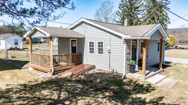 Property Photo:  326 Line Street  PA 17868 