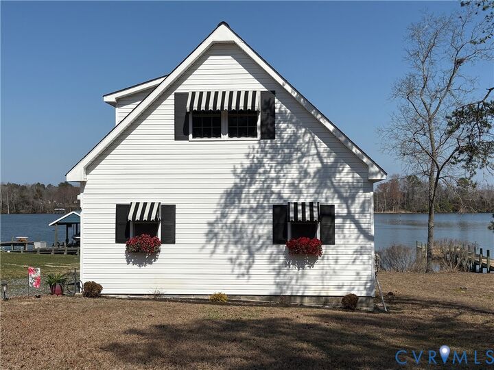 Property Photo:  6411 Holly Trail  VA 23061 