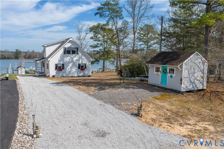 Property Photo:  6411 Holly Trail  VA 23061 