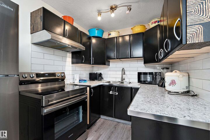 Property Photo: 13460 Fort Rd NW 7 AB T5A 1C5