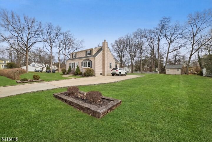 Property Photo:  34 Maclennon Pl  NJ 07023 