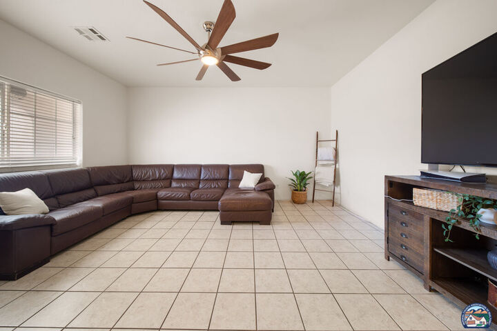 Property Photo:  2815   Powell Ct  CA 92251 