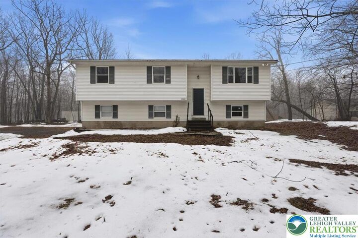 Property Photo:  2320 Elmhurst Road  PA 18302 