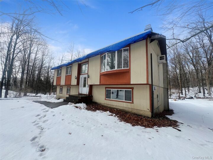 Property Photo: 6 Vanessa Lane NY 12580