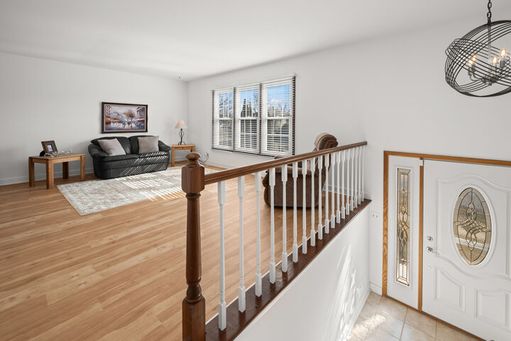 Property Photo:  1220 Dorchester Lane  IL 60169 